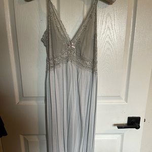 Eberjey Nightgown Chemise, light blue, size large, long